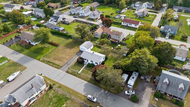 174 Rogers St, Dartmouth, MA 02748