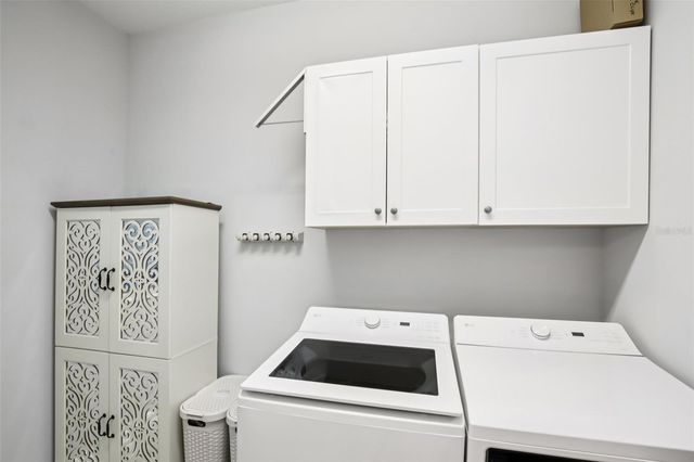 2946 TRUSTEE AVENUE, Sarasota, FL 34243