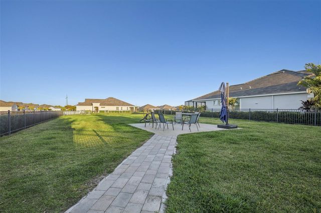 2946 TRUSTEE AVENUE, Sarasota, FL 34243