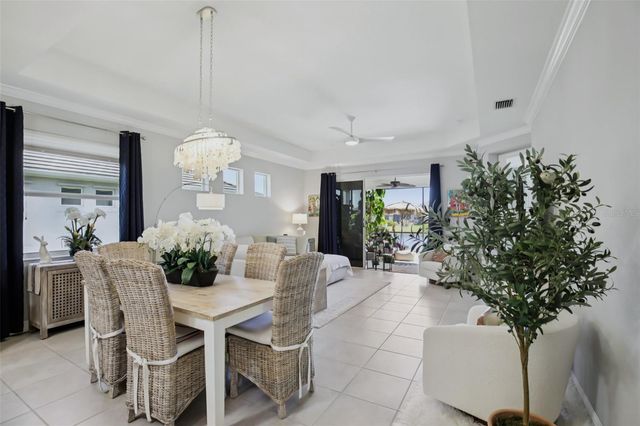 2946 TRUSTEE AVENUE, Sarasota, FL 34243