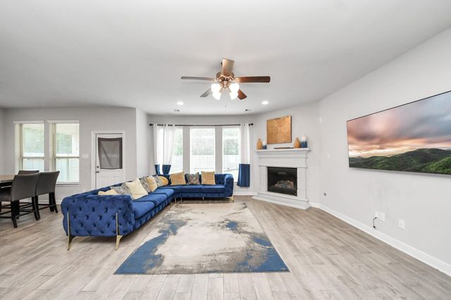 4922 Lacebark Pine Trl, Rosenberg, TX 77471