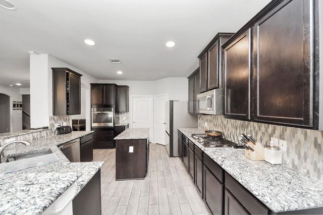 4922 Lacebark Pine Trl, Rosenberg, TX 77471