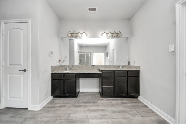 4922 Lacebark Pine Trl, Rosenberg, TX 77471