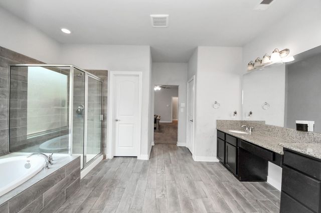 4922 Lacebark Pine Trl, Rosenberg, TX 77471