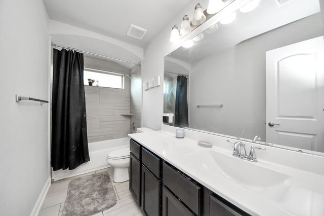 4922 Lacebark Pine Trl, Rosenberg, TX 77471