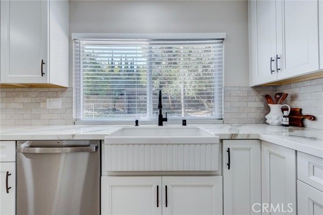 1761 N Coolcrest Avenue, Upland, CA 91784