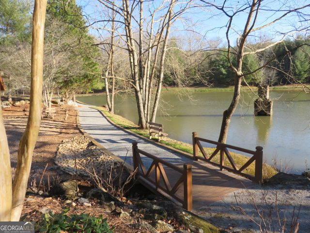 58 Chimney Oaks Trail, Cleveland, GA 30528