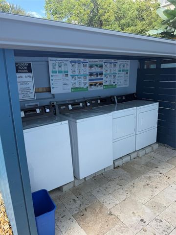 1020 N Victoria Park Rd 19, Fort Lauderdale, FL 33304