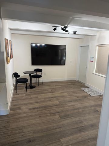 1020 N Victoria Park Rd 19, Fort Lauderdale, FL 33304