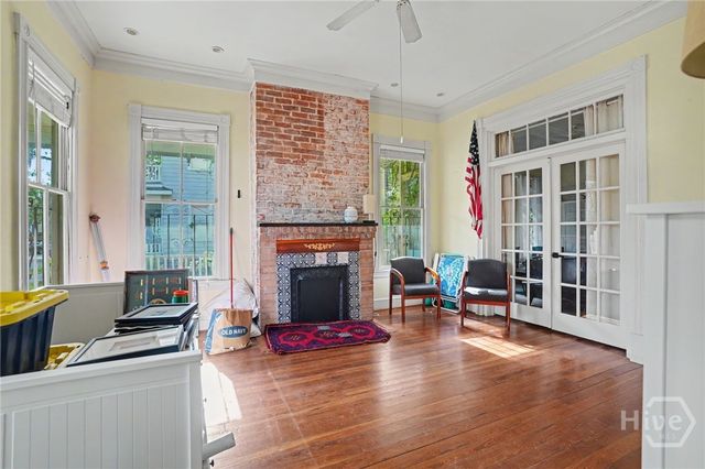 225 W 41st Street, Savannah, GA 31401