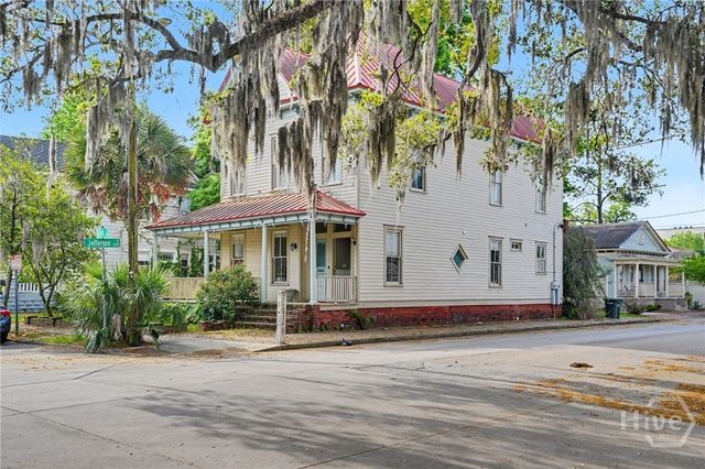 225 W 41st Street, Savannah, GA 31401