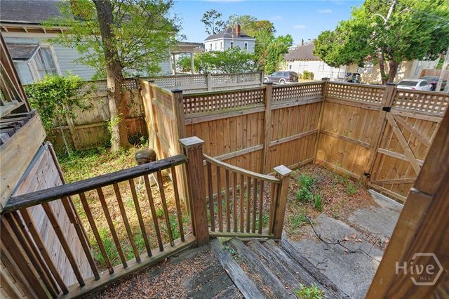 225 W 41st Street, Savannah, GA 31401