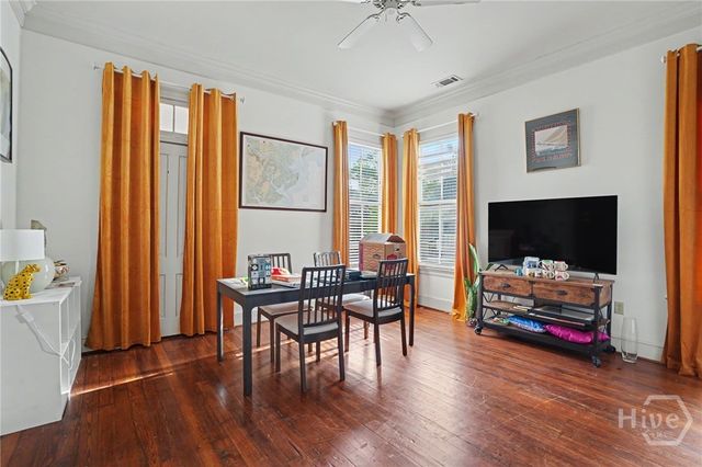 225 W 41st Street, Savannah, GA 31401