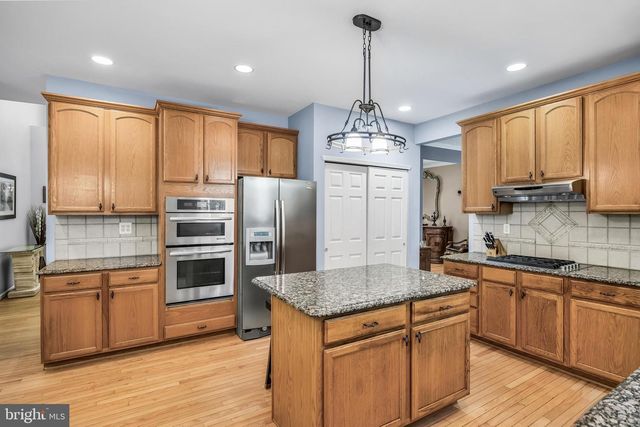 42 DEER HAVEN DR, Mullica Hill, NJ 08062