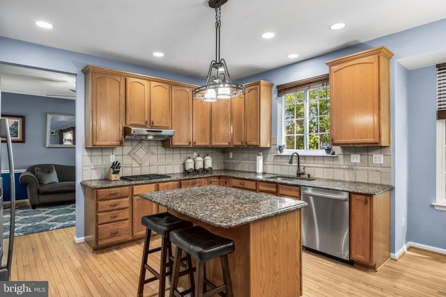 42 DEER HAVEN DR, Mullica Hill, NJ 08062