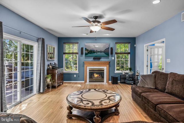 42 DEER HAVEN DR, Mullica Hill, NJ 08062