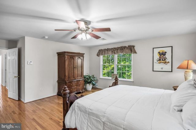 42 DEER HAVEN DR, Mullica Hill, NJ 08062