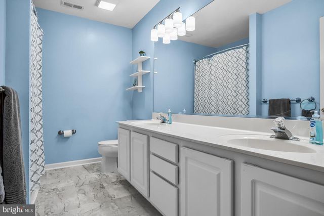 42 DEER HAVEN DR, Mullica Hill, NJ 08062