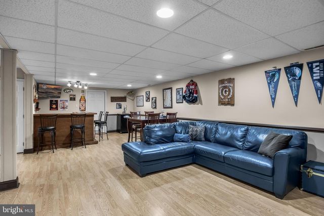 42 DEER HAVEN DR, Mullica Hill, NJ 08062