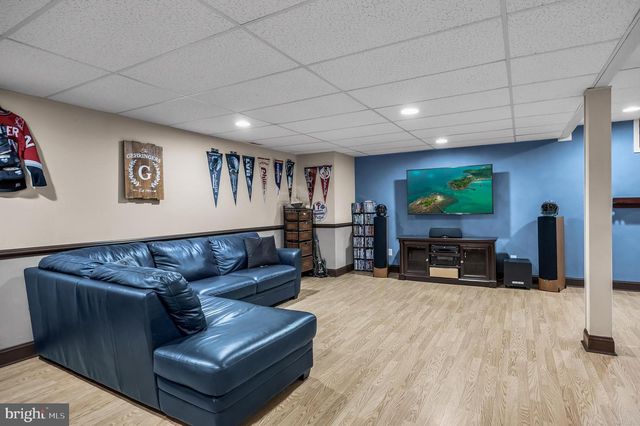 42 DEER HAVEN DR, Mullica Hill, NJ 08062