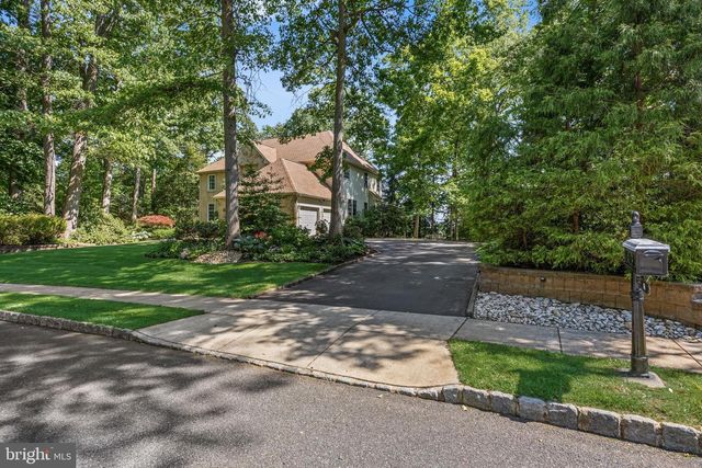 42 DEER HAVEN DR, Mullica Hill, NJ 08062
