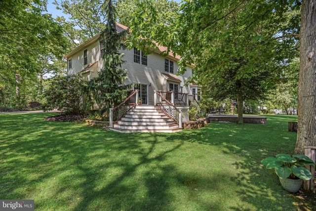 42 DEER HAVEN DR, Mullica Hill, NJ 08062