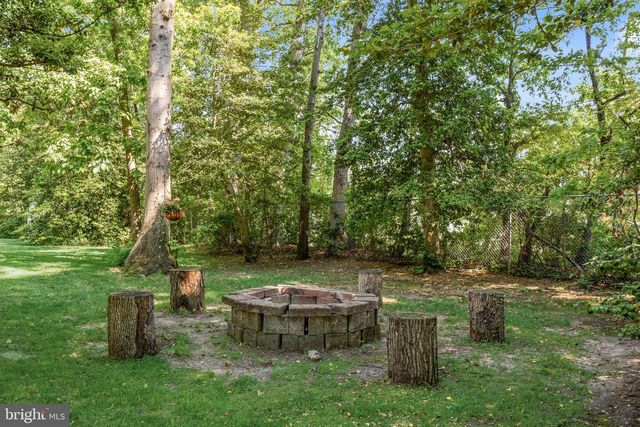 42 DEER HAVEN DR, Mullica Hill, NJ 08062