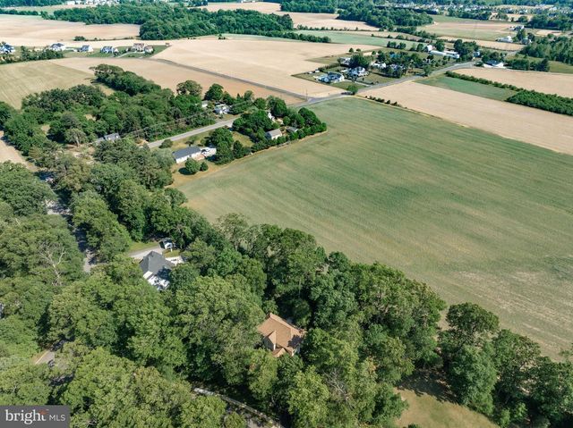 42 DEER HAVEN DR, Mullica Hill, NJ 08062