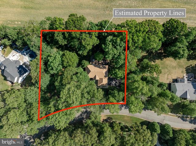 42 DEER HAVEN DR, Mullica Hill, NJ 08062