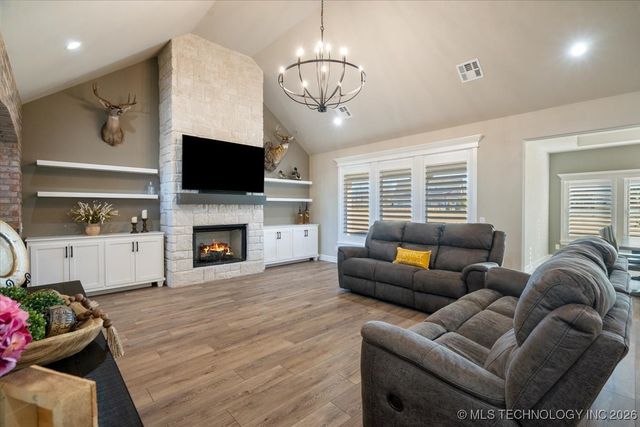 6203 S 307th East Court, Broken Arrow, OK 74014