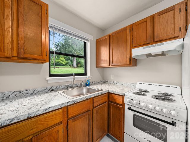 8 Units - 615 Biltmore Avenue, Asheville, NC 28803
