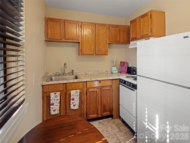 8 Units - 615 Biltmore Avenue, Asheville, NC 28803