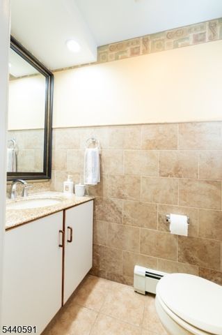 156 Madison St, Dover Town, NJ 07801
