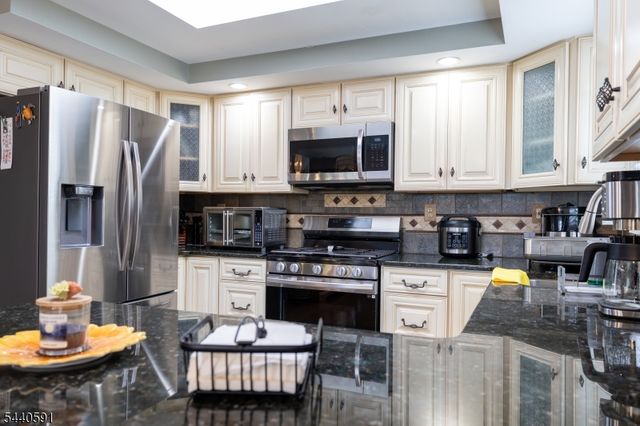 156 Madison St, Dover Town, NJ 07801