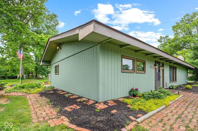 895 Raymond Street, Plainfield, IN 46168
