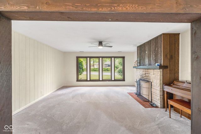 895 Raymond Street, Plainfield, IN 46168