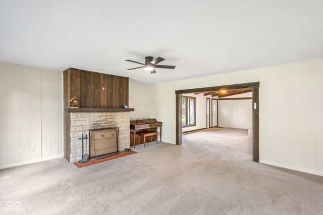 895 Raymond Street, Plainfield, IN 46168