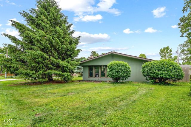 895 Raymond Street, Plainfield, IN 46168
