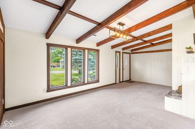 895 Raymond Street, Plainfield, IN 46168