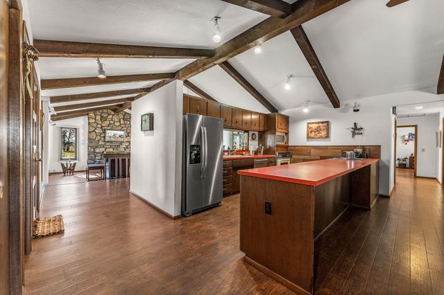 277 Bison Road, Seymour, MO 65746