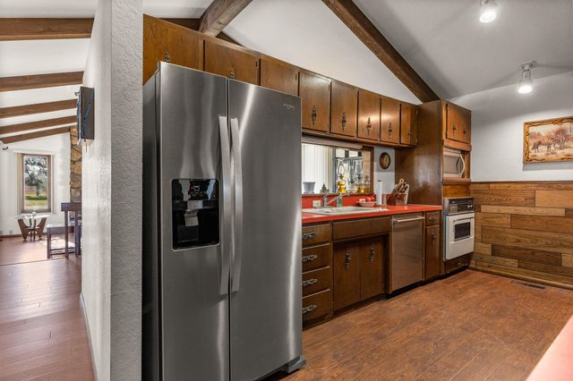 277 Bison Road, Seymour, MO 65746