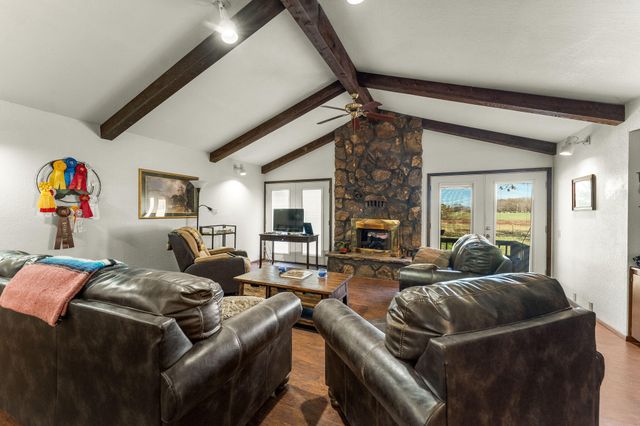 277 Bison Road, Seymour, MO 65746