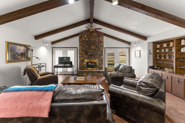 277 Bison Road, Seymour, MO 65746