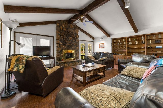 277 Bison Road, Seymour, MO 65746