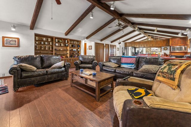 277 Bison Road, Seymour, MO 65746