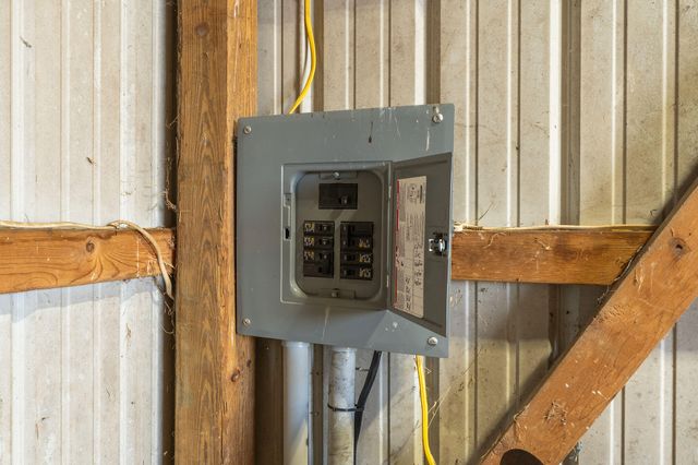 277 Bison Road, Seymour, MO 65746