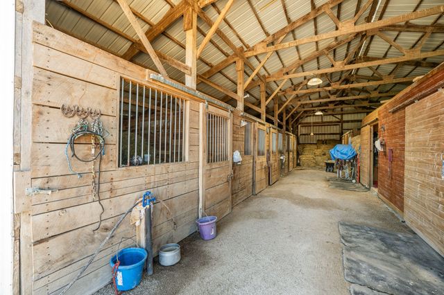 277 Bison Road, Seymour, MO 65746