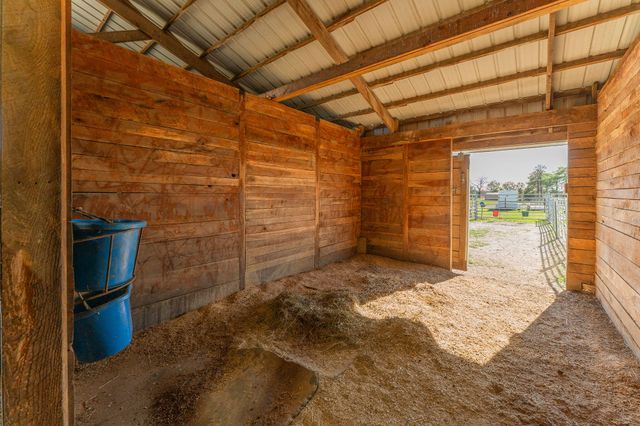 277 Bison Road, Seymour, MO 65746