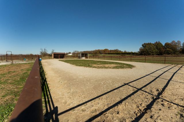 277 Bison Road, Seymour, MO 65746