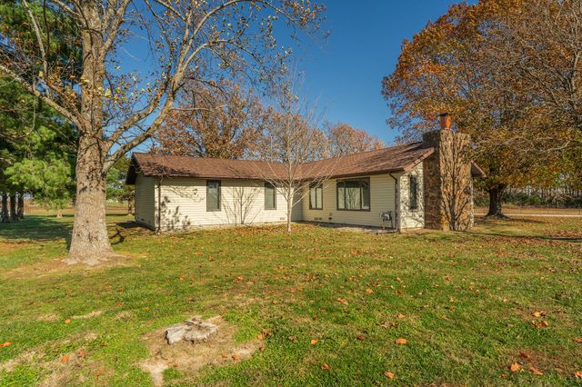 277 Bison Road, Seymour, MO 65746